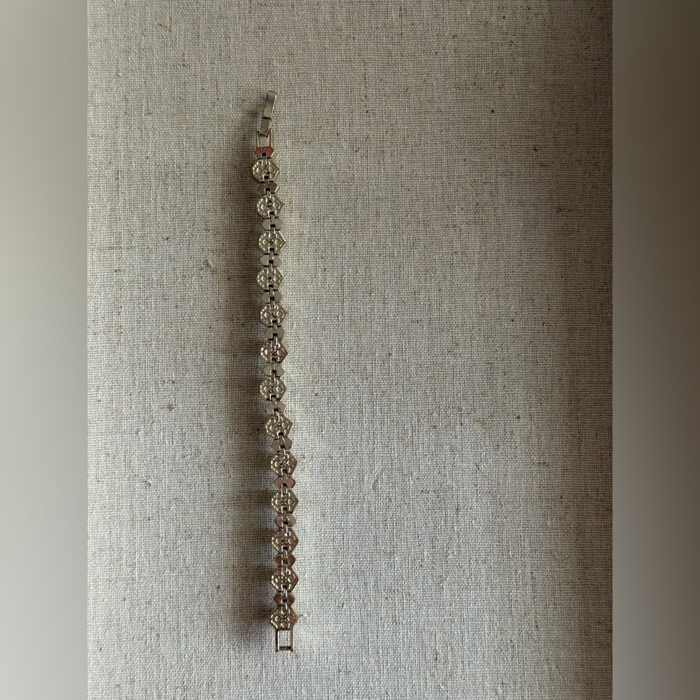 💛KENDRA SCOTT BRACELET 💛 - Picture 6 of 10